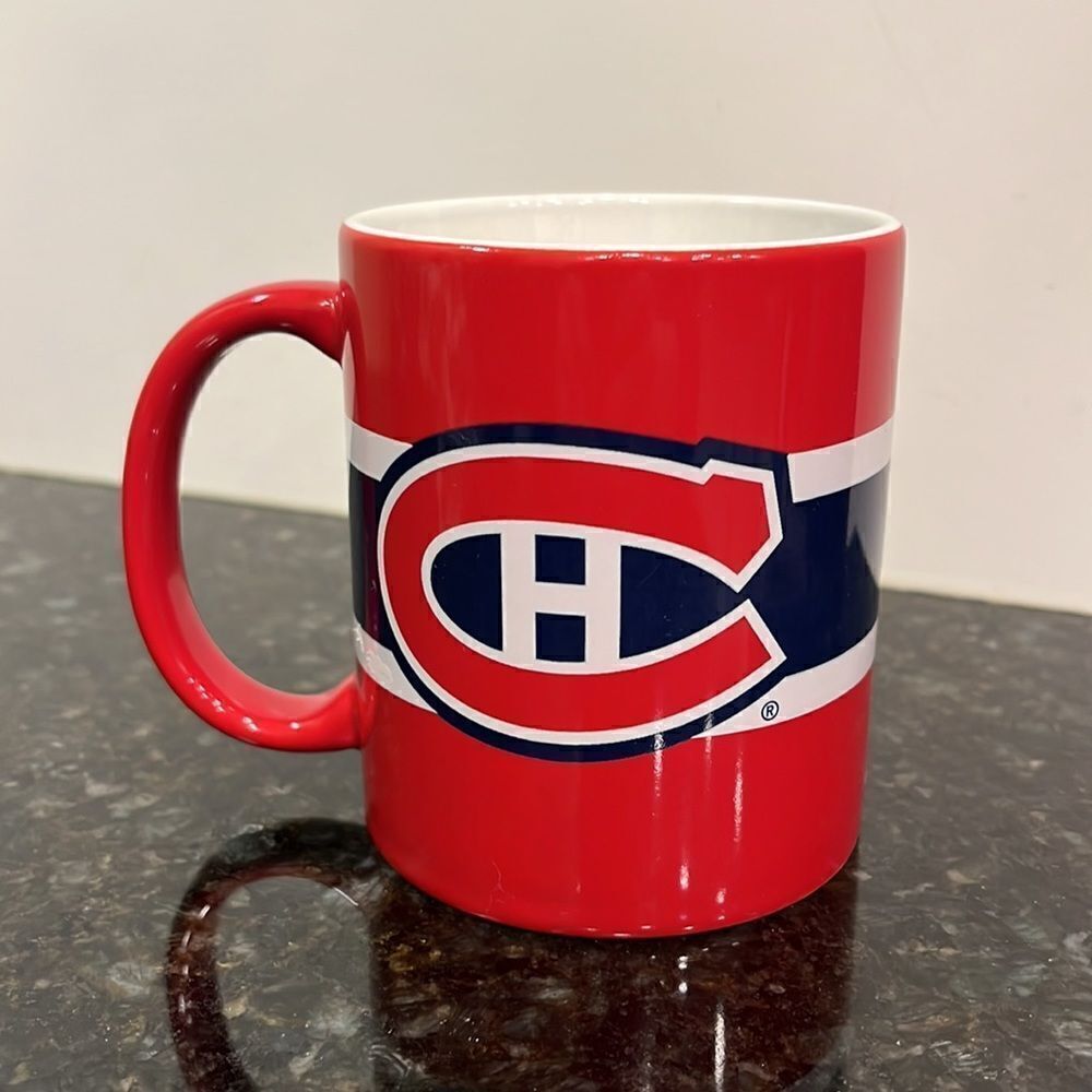 MONTREAL CANADIENS HOCKEY RED MUG - Picture 2 of 6
